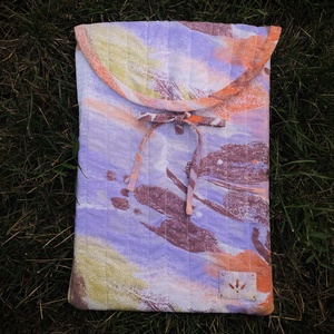 Quilted laptop tartó vintage textilből  - Meska.hu