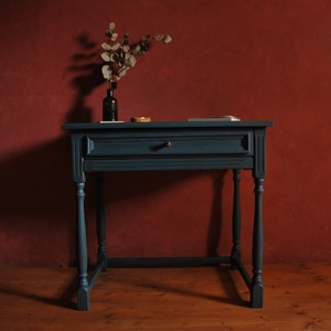 Vintage polgári kis asztal felújított  - Meska.hu