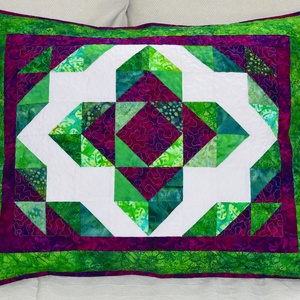 Lótuszvirág patchwork díszpárnahuzat - Meska.hu
