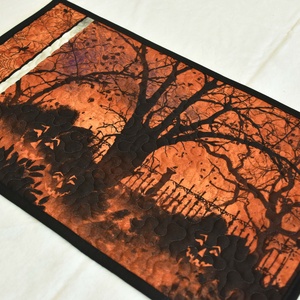 Halloween mini terítő - narancs - fekete töklámpások a fák alatt, Otthon & Életmód, Konyhafelszerelés, tálalás, Tálalás, Terítő, Varrás, MESKA