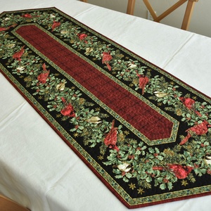 Kardinálismadarak futó, Otthon & Életmód, Konyhafelszerelés, tálalás, Tálalás, Terítő, Varrás, Patchwork, foltvarrás, MESKA