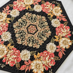 Aranyló ősz asztalközép, Otthon & Életmód, Konyhafelszerelés, tálalás, Tálalás, Terítő, Patchwork, foltvarrás, Varrás, MESKA