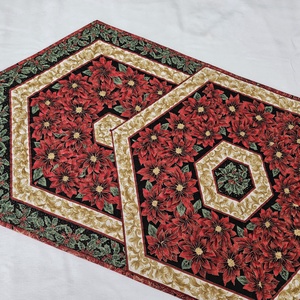 Aranyló mikulásvirágok futó, Karácsony, Karácsonyi lakásdekoráció, Ünnepi asztaldekoráció, Patchwork, foltvarrás, Varrás, MESKA