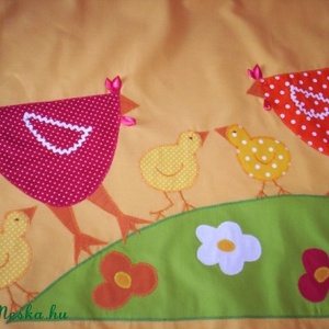 Tyúkanyós falvédő- Szerdán baba-mama klub!- rendelésre! - otthon & életmód - babaszoba, gyerekszoba - falvédő gyerekszobába - Meska.hu