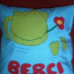 RENDELHETŐ!!!Nomen est omen! párnák névfelirattal - baba - mama - babaszoba dekoráció - gyerek díszpárna - Meska.hu