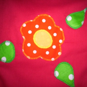 RENDELHETŐ!!! Piros pöttyös cicás ágytakaró  -  - Meska.hu