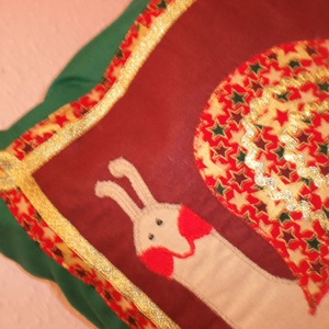 Lasssan itt a karácsony!!! Csigabigás díszpárnahuzatok ajándék párnatöltettel!!!  -  - Meska.hu