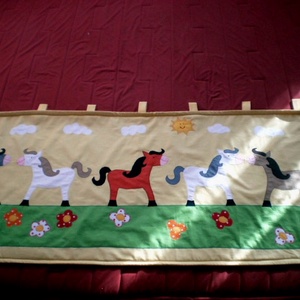 Vaníliasárga lovacskás párna - baba - mama - babaszoba dekoráció - gyerek díszpárna - Meska.hu