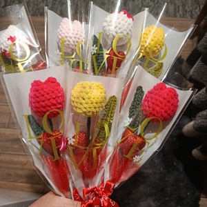 Horgolt Tulipán Nőnapra - kellékek & szerszámok - dekorációs kellékek - virágfej - Meska.hu
