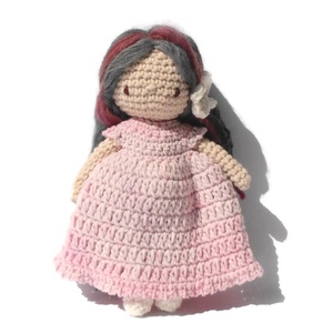 Majsa baba ruhatárral, kézzel készített öltöztethető baba díszdobozban. -  - Meska.hu