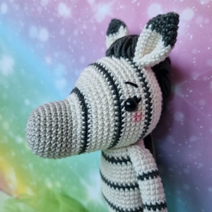 Horgolt zebra amigurumi - játék & sport - plüssállat & játékfigura - ló - Meska.hu