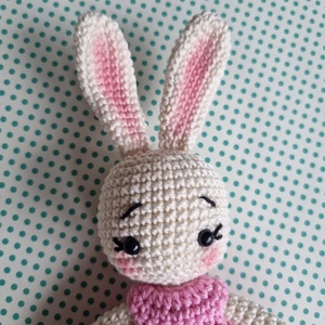 Horgolt nyuszi amigurumi rózsaszín ruhában - játék & sport - plüssállat & játékfigura - nyuszi - Meska.hu
