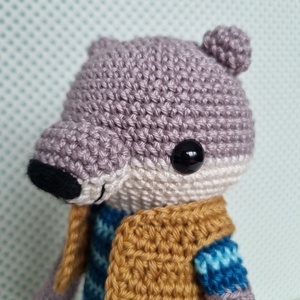 Horgolt vidra amigurumi okker mellényben - játék & sport - plüssállat & játékfigura - más figura - Meska.hu