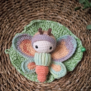 A pillangó csodálatos átalakulását horgolt játék szett - játék & sport - készségfejlesztő és logikai játék - oktató játékok - Meska.hu