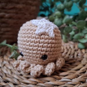 Horgolt mini polip - játék & sport - plüssállat & játékfigura - polip, medúza - Meska.hu
