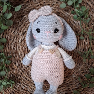 Horgolt nyuszi - hosszú fülű nyuszi  - Meska.hu