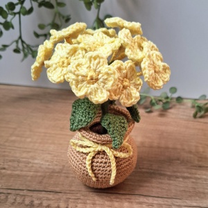 Horgolt virág kaspóban  - Meska.hu