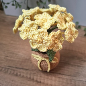 Horgolt virág kaspóban  - otthon & életmód - virágdekoráció - virágok - virágcsokor - Meska.hu