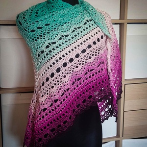 Hajnali vadvirág puha horgolt csipke kendő - ruha & divat - sál, sapka, kendő - vállkendő - Meska.hu