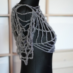 Pókháló horgolt szürke halloween shrug - ruha & divat - női ruha - shrug - Meska.hu
