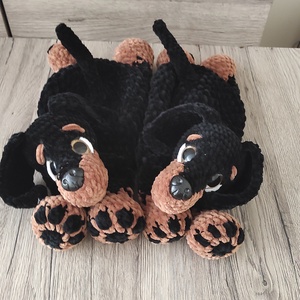 Horgolt tacskó pajtás, Játék & Sport, Plüssállat & Játékfigura, Kutya, Horgolás, MESKA