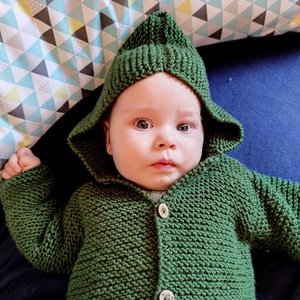 Erdei Manó kötött babakardigán - ruha & divat - babaruha & gyerekruha - pulóver - Meska.hu