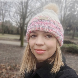 Szederinda vajszínben - női sapka  - ruha & divat - sál, sapka, kendő - fejpánt - Meska.hu