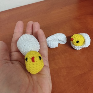 Kiscsibe tojásban, Játék & Sport, Plüssállat & Játékfigura, Más figura, Horgolás, MESKA