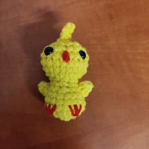 Kicsi horgolt csibe - ünnepi díszek, dekorációk - húsvéti díszek és dekorációk - húsvéti tojás, hímestojás - Meska.hu