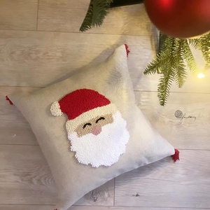Mikulásos díszpárna  - Meska.hu