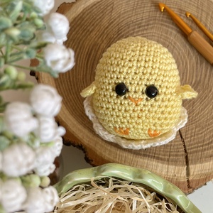 Horgolt Kiscsibe tojáshéjjal - játék & sport - plüssállat & játékfigura - más figura - Meska.hu