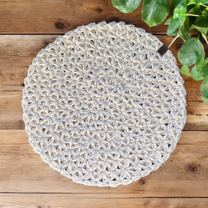 Horgolt tányéralátét Flores - ekrü (2db) - otthon & életmód - konyhafelszerelés, tálalás - tálalás - tányér- és poháralátét - Meska.hu