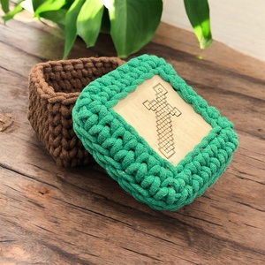 Minecraft stílusú, horgolt doboz - otthon & életmód - babaszoba, gyerekszoba - játéktároló - Meska.hu