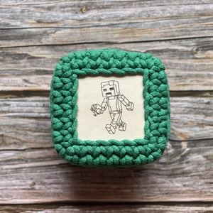 Minecraft stílusú, horgolt doboz, Otthon & Életmód, Babaszoba, gyerekszoba, Játéktároló, Horgolás, MESKA