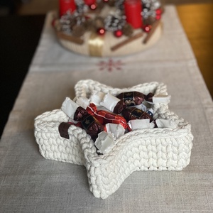 Karácsonyi, horgolt kosár - fehér - otthon & életmód - tárolás & rendszerezés - tárolókosár - Meska.hu