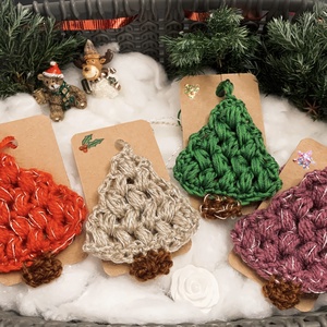 Horgolt karácsonyi dísz (4db) - karácsony - karácsonyi lakásdekoráció - karácsonyfadíszek - Meska.hu