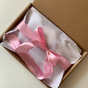 Horgolt Mystery Box zsákbamacska  - játék & sport - babalátogató ajándékcsomag - Meska.hu