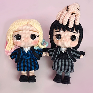 Horgolt Wednesday és Enid amigurumi baba  - Meska.hu