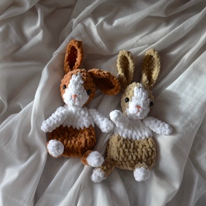 Horgolt nyuszi alvóka plüssök  - játék & sport - 3 éves kor alattiaknak - alvóka & rongyi - Meska.hu