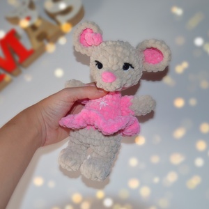 Horgolt téli ruhás egérke plüss, Játék & Sport, Plüssállat & Játékfigura, Egér, Horgolás, MESKA