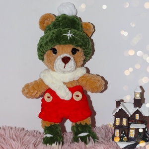 Horgolt karácsonyi maci plüss téli ruhában, Játék & Sport, Plüssállat & Játékfigura, Maci, Horgolás, MESKA