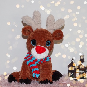 Horgolt karácsonyi rénszarvas téli sálban - játék & sport - plüssállat & játékfigura - plüss mesefigurák - Meska.hu