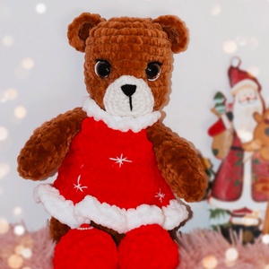 Horgolt karácsonyi maci plüss téli ruhában , Játék & Sport, Plüssállat & Játékfigura, Maci, Horgolás, MESKA