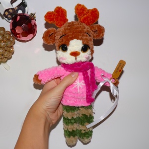 Horgolt nagy karácsonyi őzike plüss gyerekeknek - játék & sport - plüssállat & játékfigura - plüss mesefigurák - Meska.hu