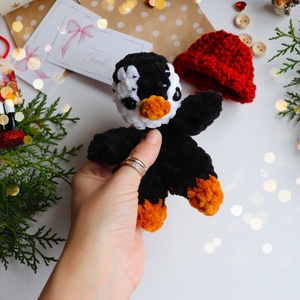 Horgolt pingvin alvóka sapkában - játék & sport - plüssállat & játékfigura - plüss mesefigurák - Meska.hu