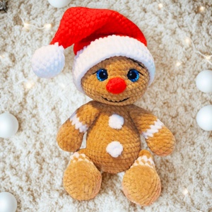 Horgolt mikulás sapkás karácsonyi mézi plüss, Játék & Sport, Plüssállat & Játékfigura, Plüss mesefigurák, Horgolás, MESKA