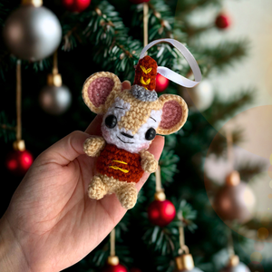Horgolt karácsonyi diótörő egér amigurumi dísz - Meska.hu