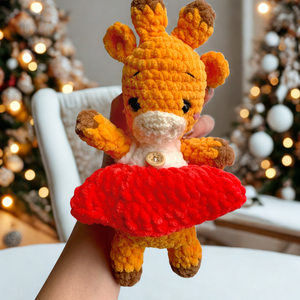 Horgolt karácsonyi zsiráf plüss , Baba - mama, Babalátogató ajándékcsomag, Horgolás, MESKA