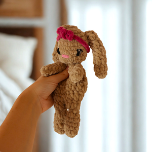 Horgolt nyuszi alvóka plüss - játék & sport - plüssállat & játékfigura - nyuszi - Meska.hu