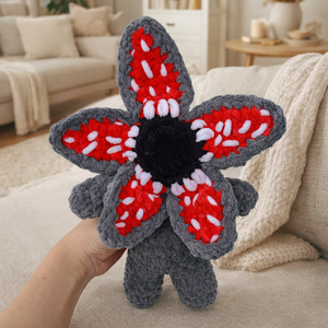 Horgolt demogorgon inspirálta puha plüss , Játék & Sport, Plüssállat & Játékfigura, Más figura, Horgolás, Hímzés, MESKA